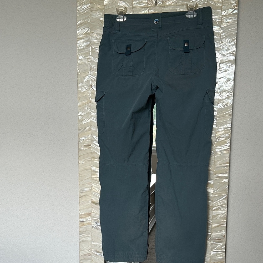 Kuhl Women’s Teal Cargo Pants 8 Short - Picture 8 of 14